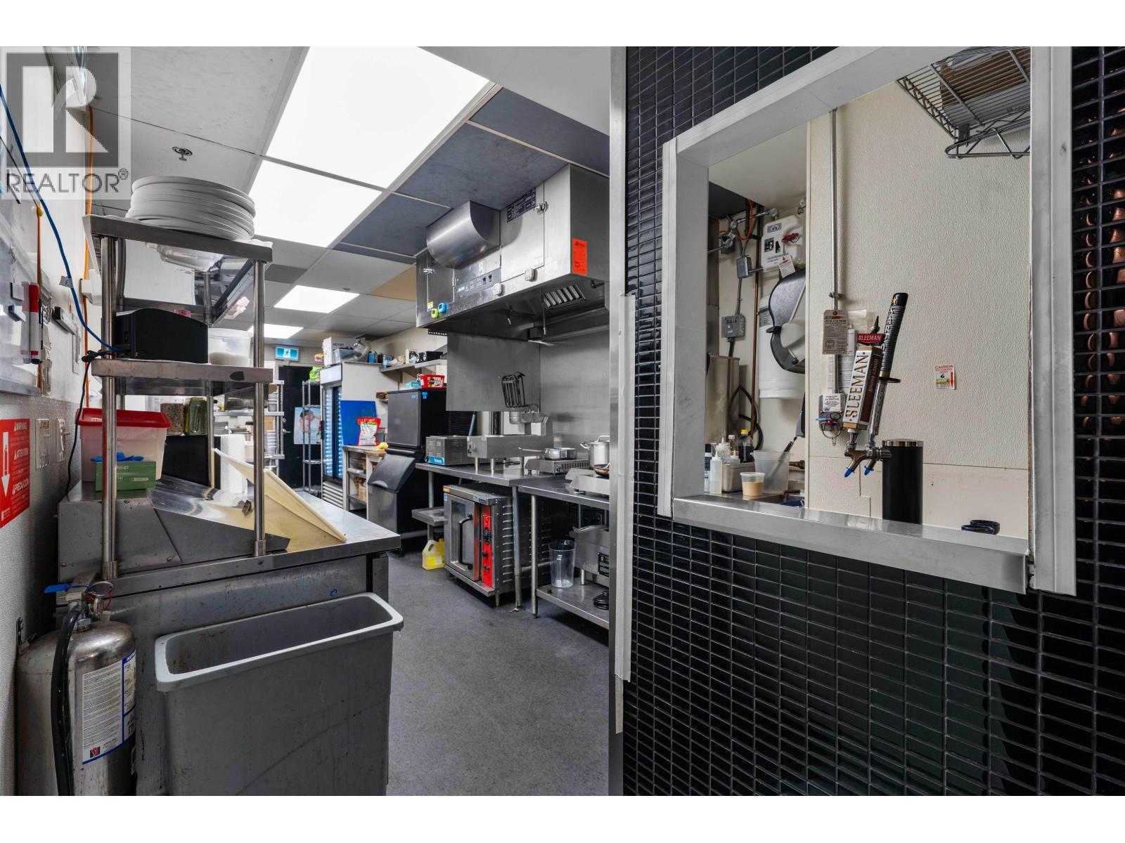 1680 Robson Street, Vancouver, BC