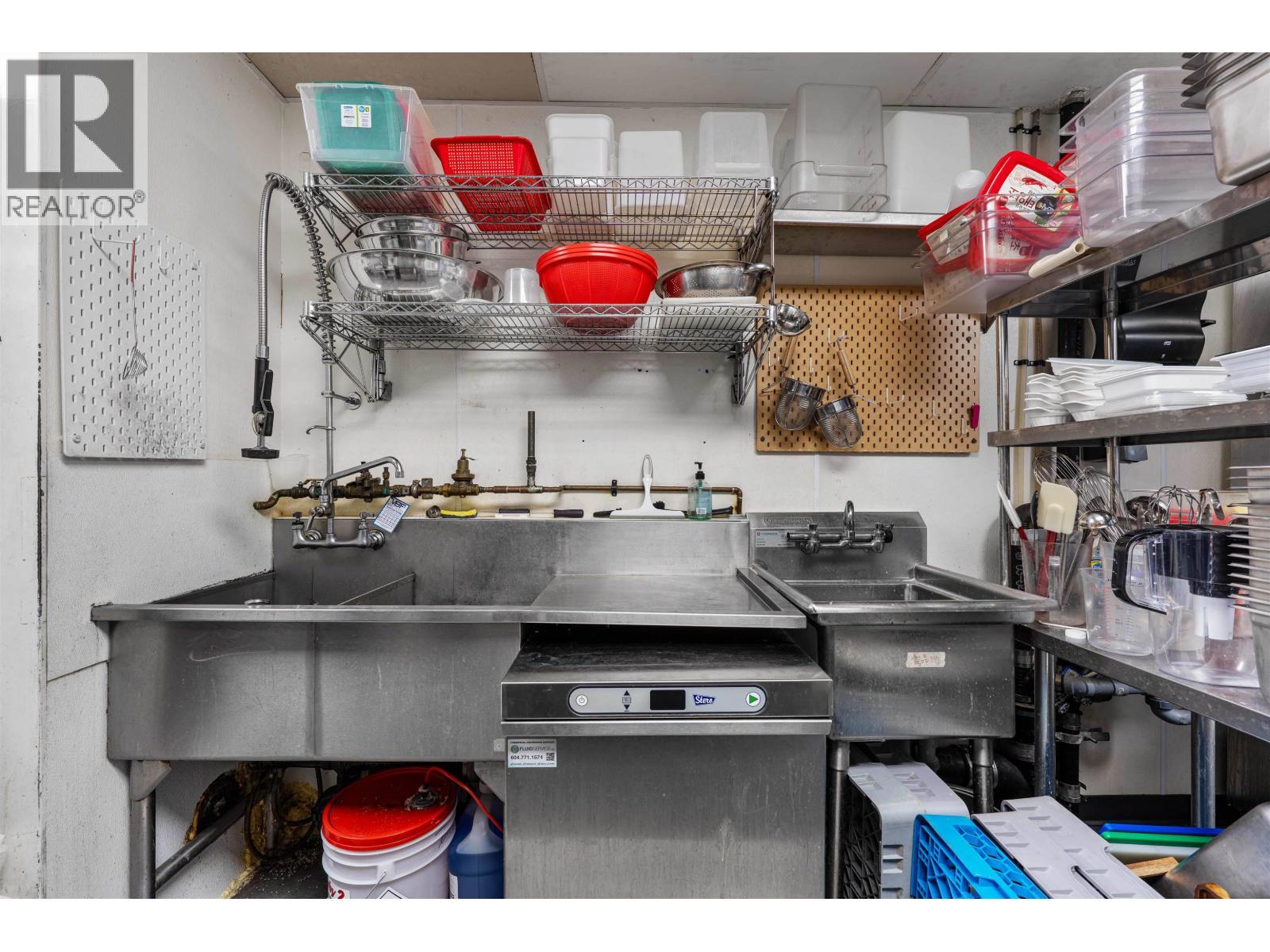 1680 Robson Street, Vancouver, BC