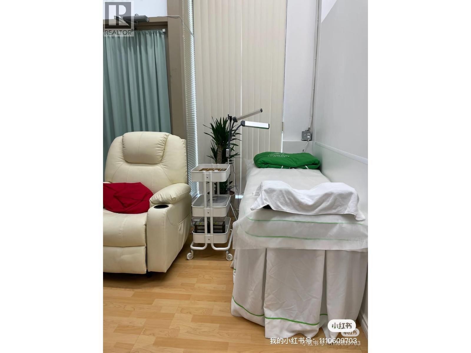 1076 8300 Capstan Way, Richmond, BC