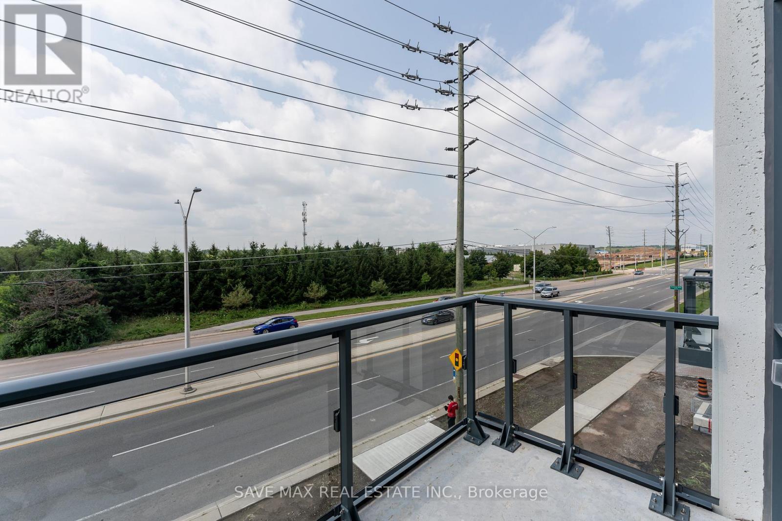 205 - 509 Dundas Street W, Oakville, ON - Outdoor With View