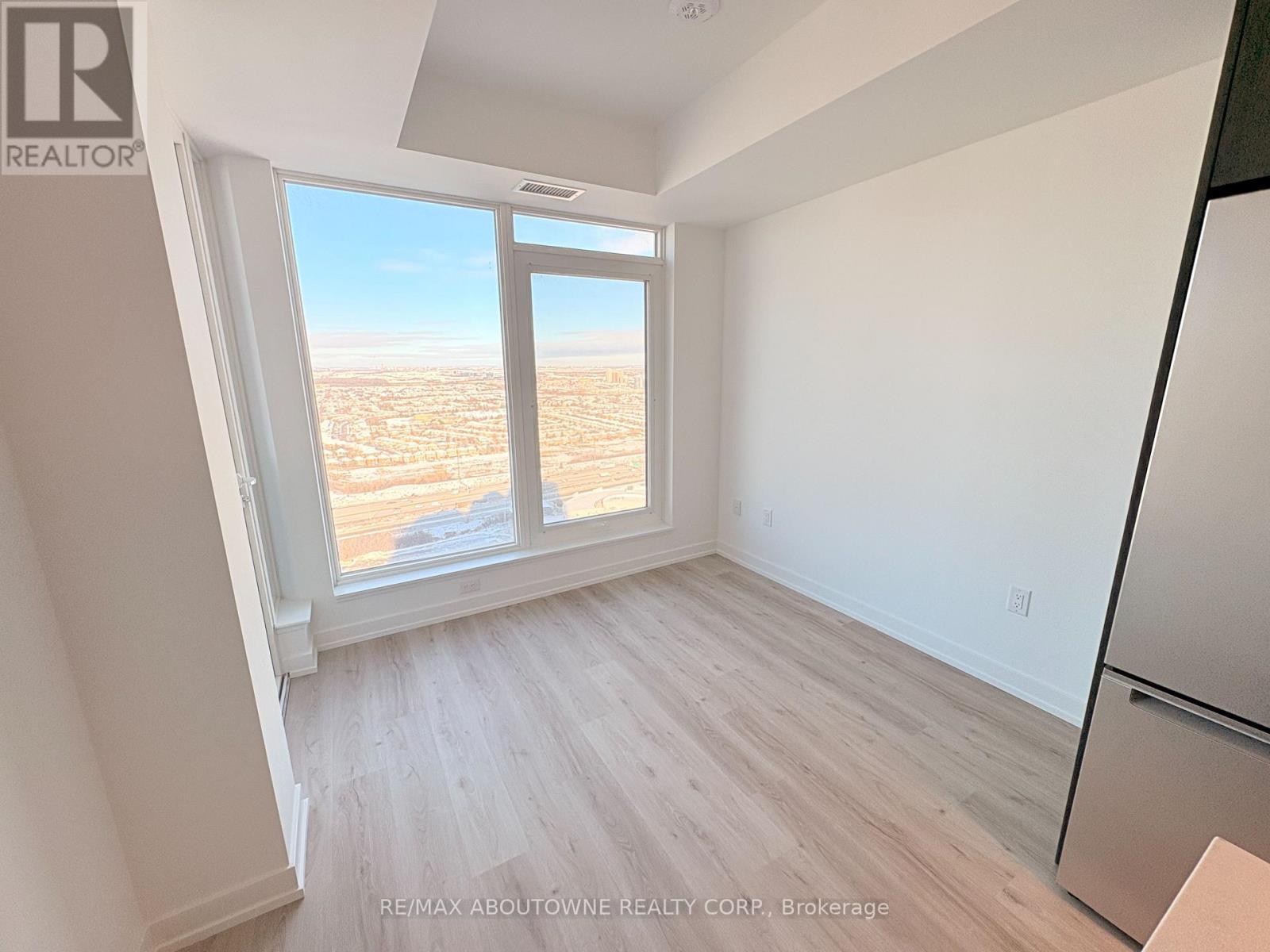 3401 - 395 Square One Drive, Mississauga, ON - Indoor Photo Showing Other Room