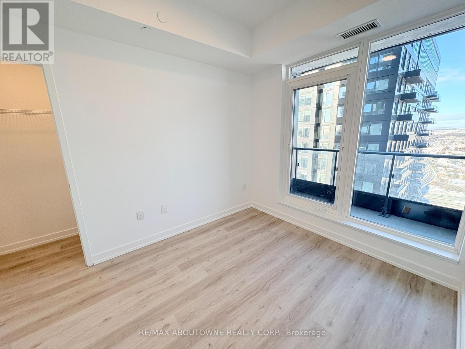 3401 - 395 Square One Drive, Mississauga, ON - Indoor Photo Showing Other Room