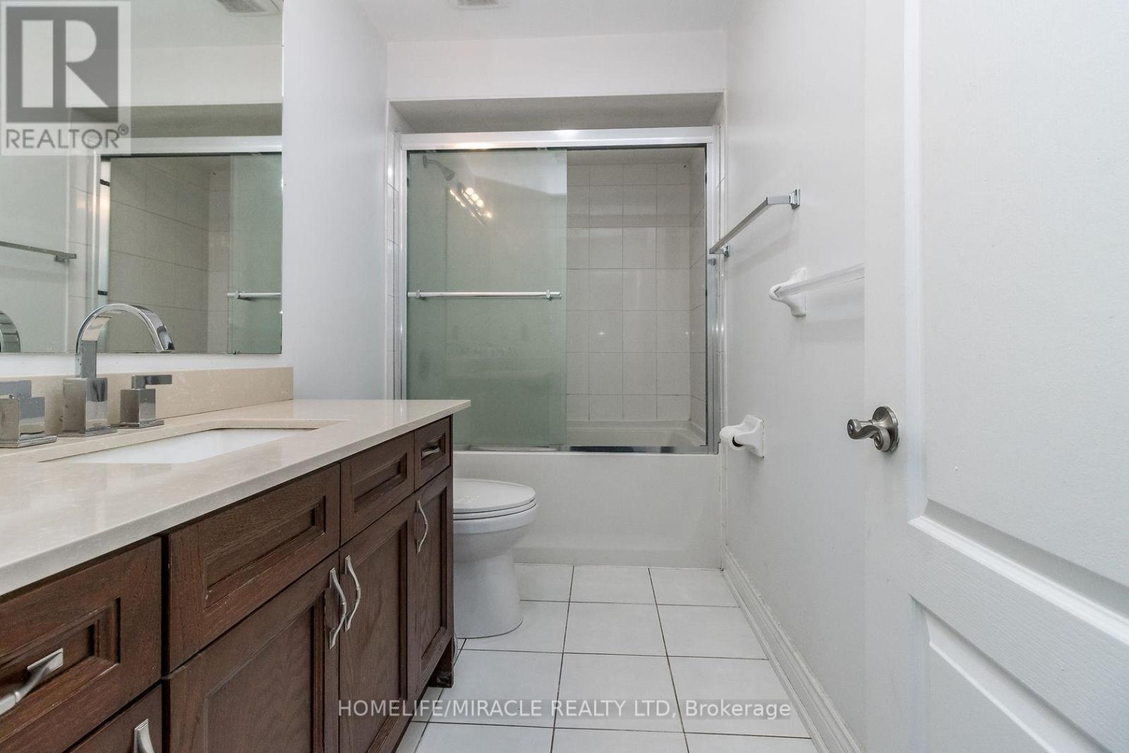 20 Palmvalley Dr Drive, Brampton, ON