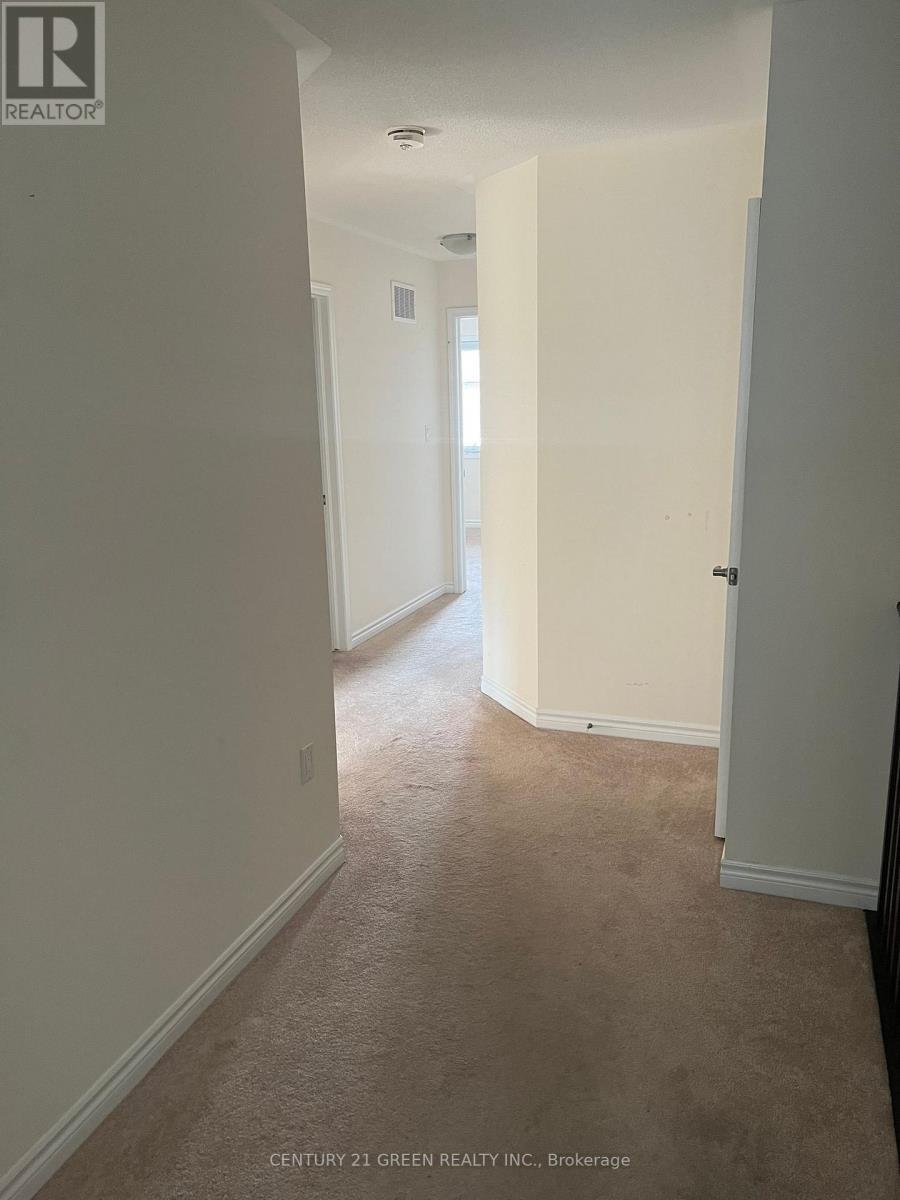 69 Reichert Court S, Milton, ON - Indoor Photo Showing Other Room