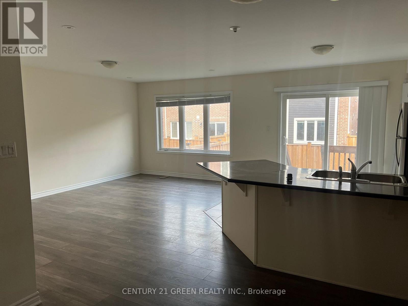 69 Reichert Court S, Milton, ON - Indoor