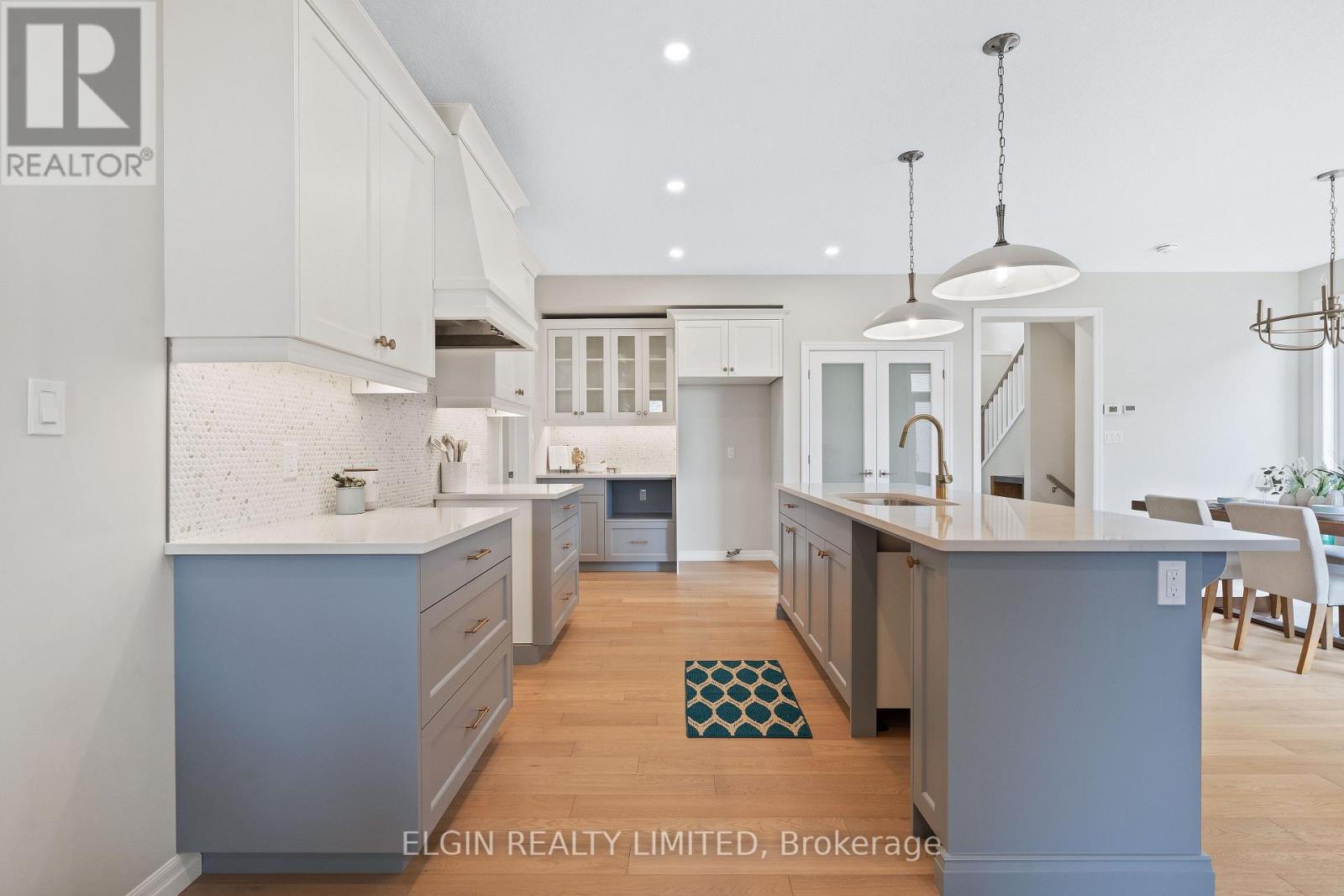 29 Hemlock Crescent, Aylmer, ON - Indoor Photo Showing Kitchen With Upgraded Kitchen