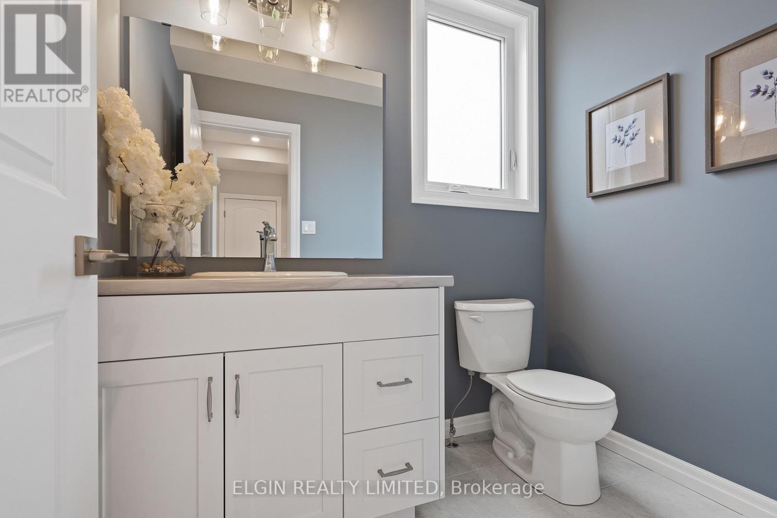 29 Hemlock Crescent, Aylmer, ON - Indoor Photo Showing Bathroom
