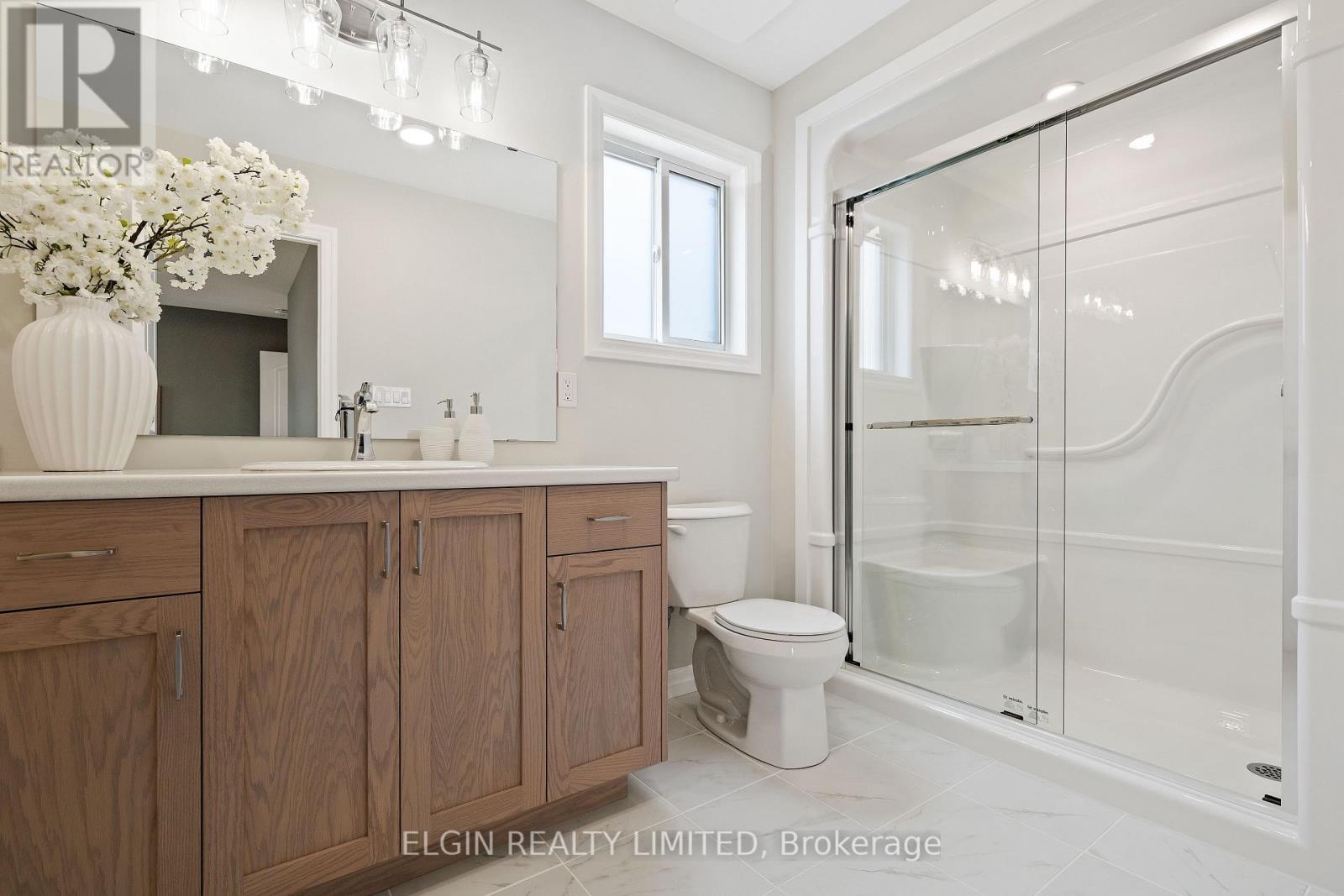 29 Hemlock Crescent, Aylmer, ON - Indoor Photo Showing Bathroom
