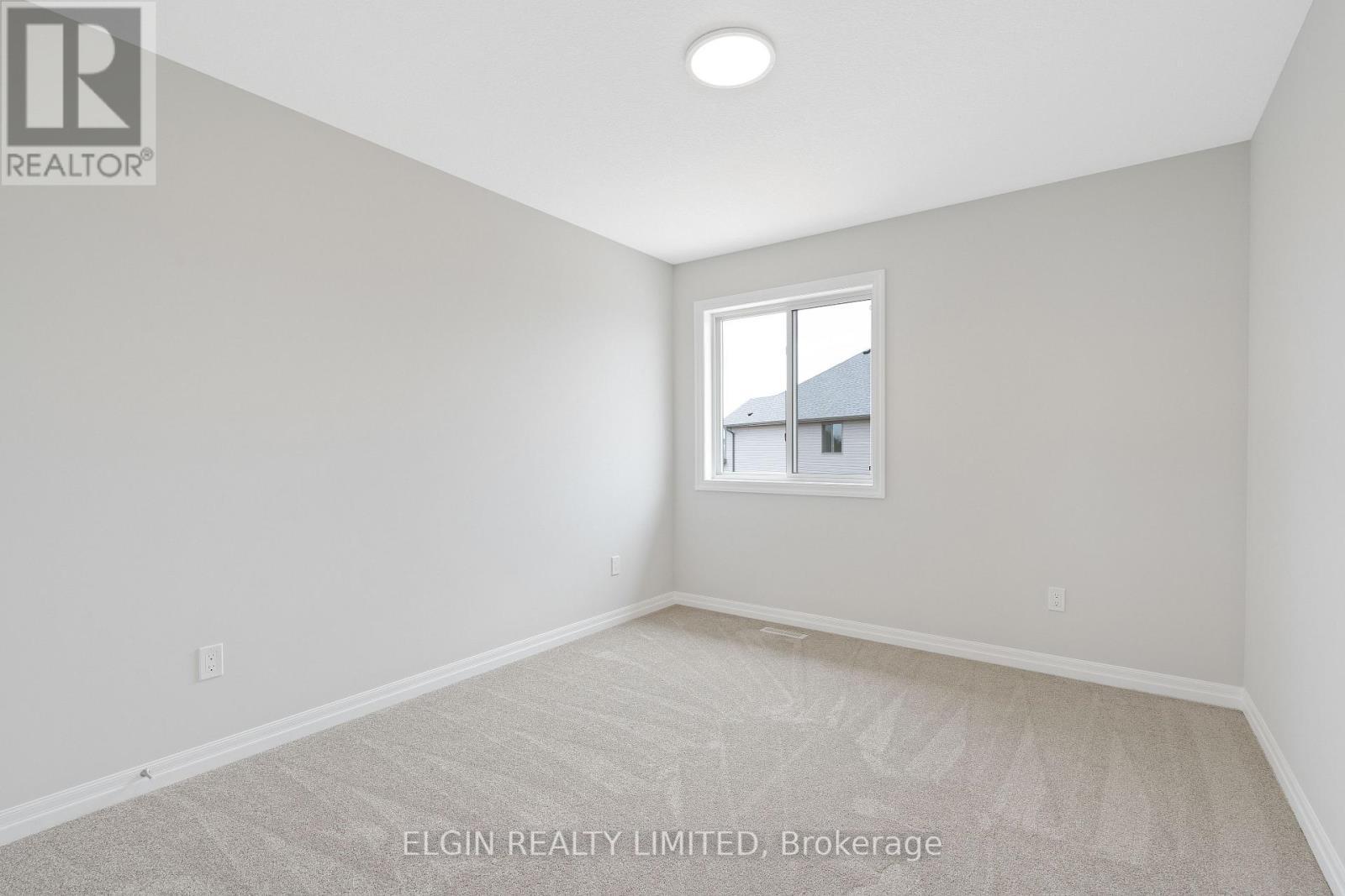 29 Hemlock Crescent, Aylmer, ON - Indoor Photo Showing Other Room