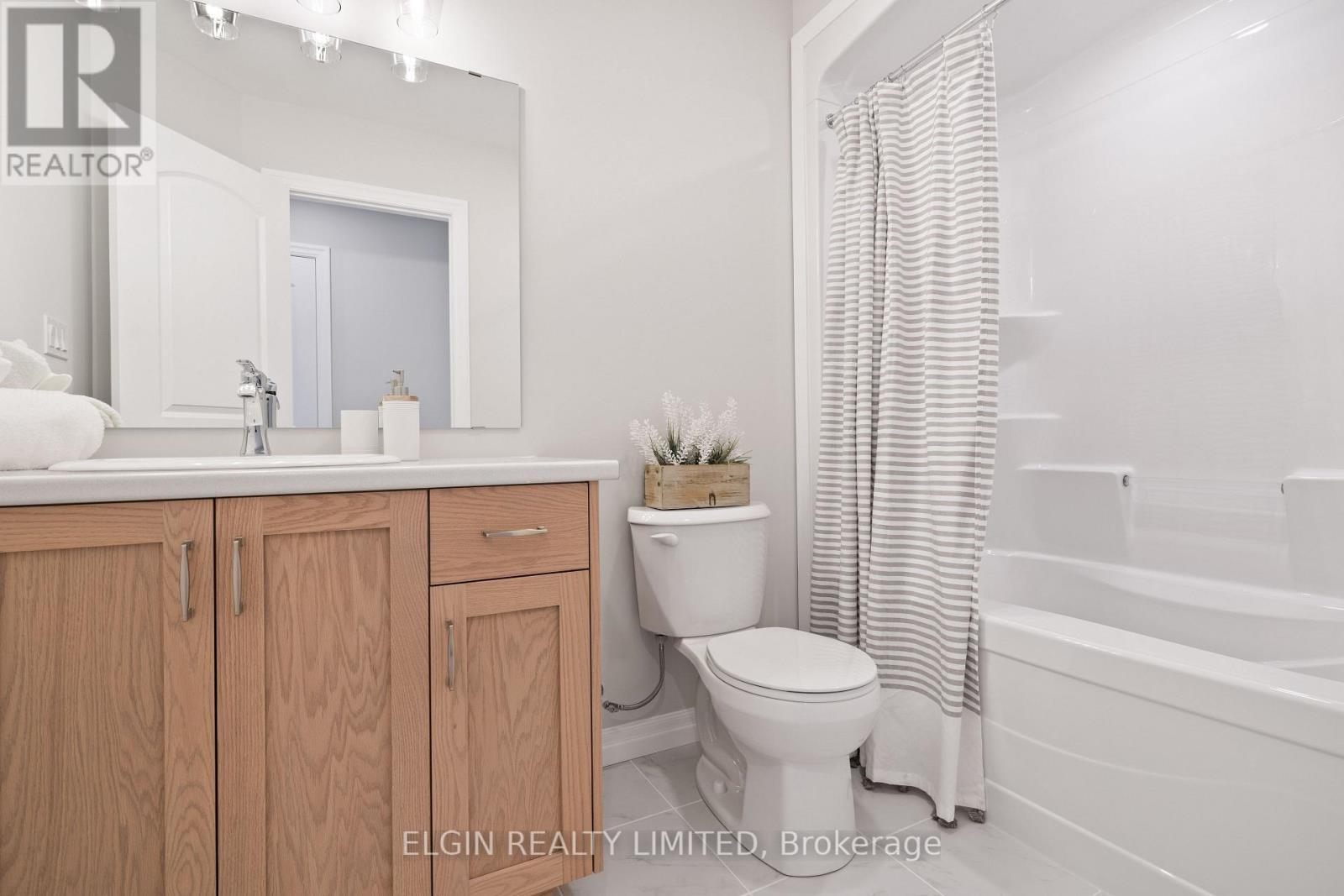 29 Hemlock Crescent, Aylmer, ON - Indoor Photo Showing Bathroom