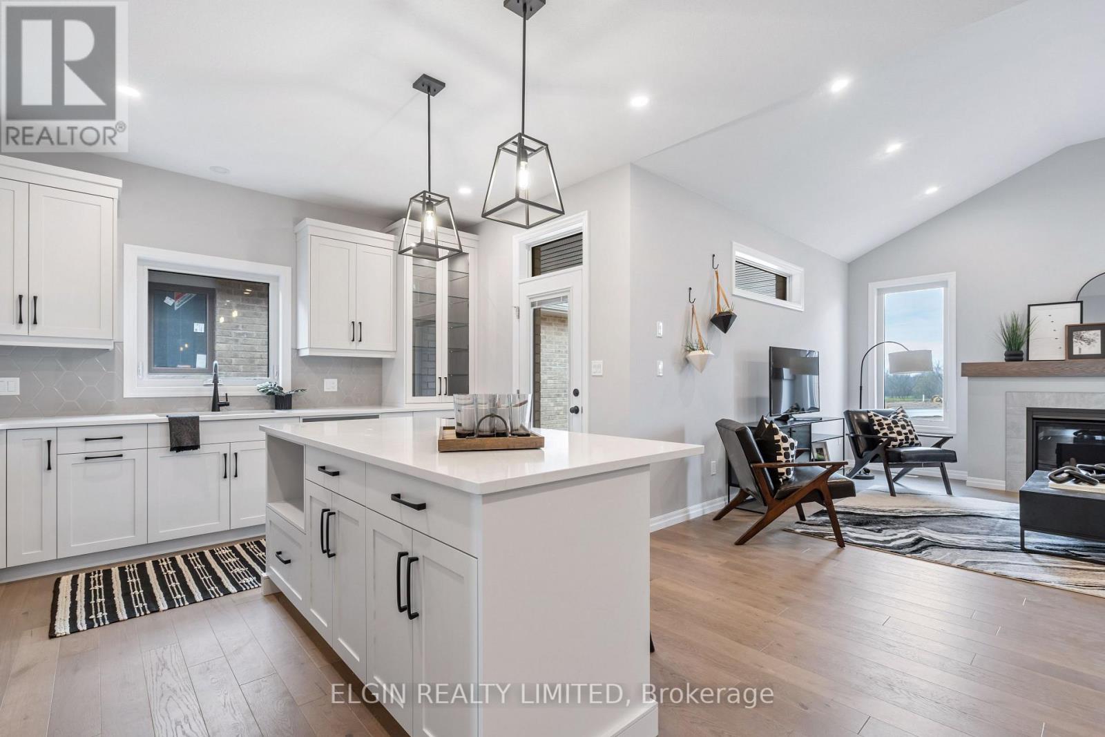 31 Hemlock Crescent, Aylmer, ON - Indoor Photo Showing Other Room