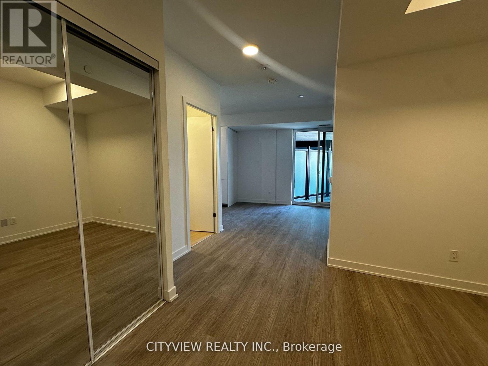 233 - 8188 Yonge Street, Vaughan, ON - Indoor Photo Showing Other Room