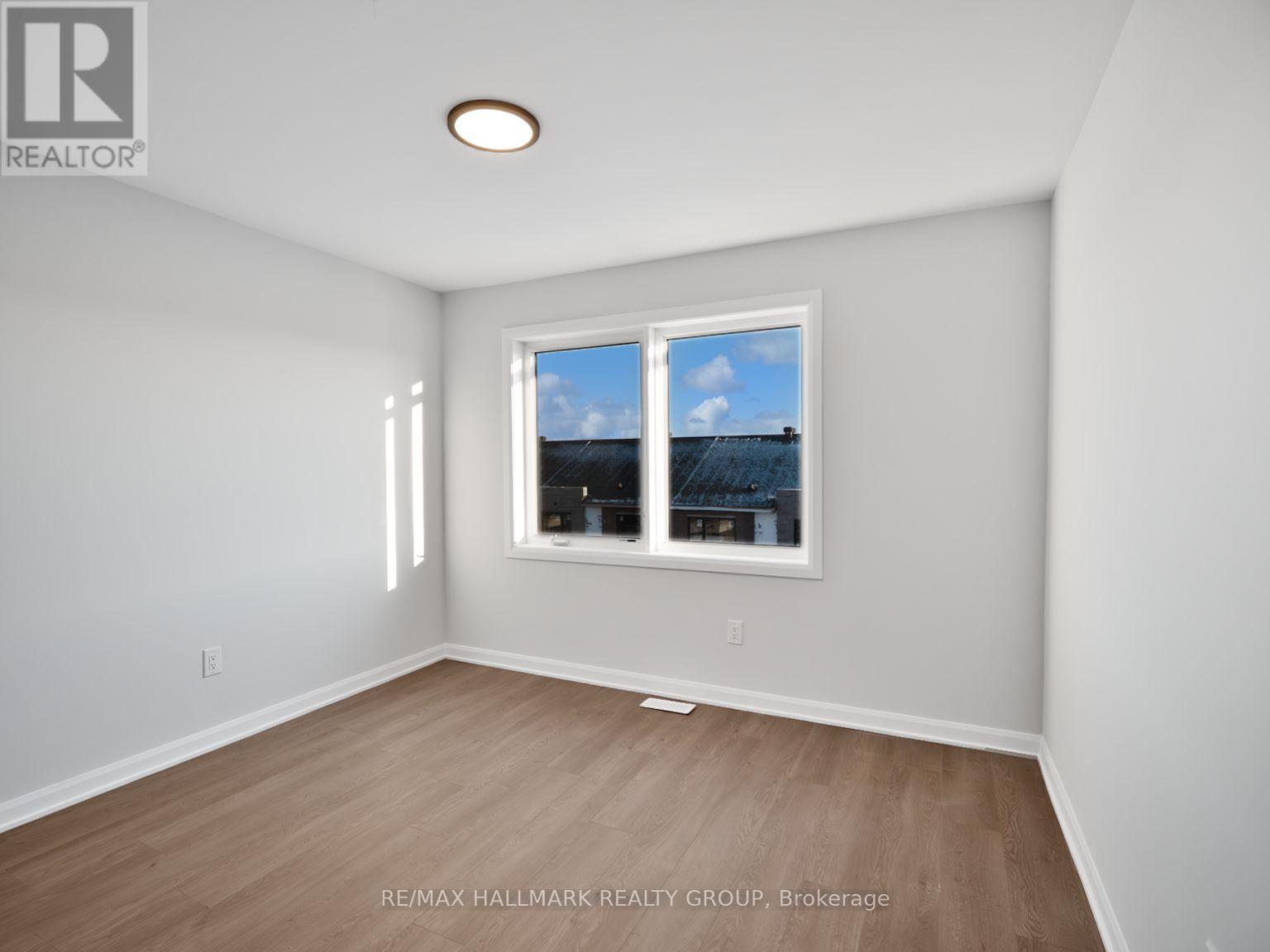 11 - 301 Glenroy Gilbert Drive, Ottawa, ON - Indoor Photo Showing Other Room