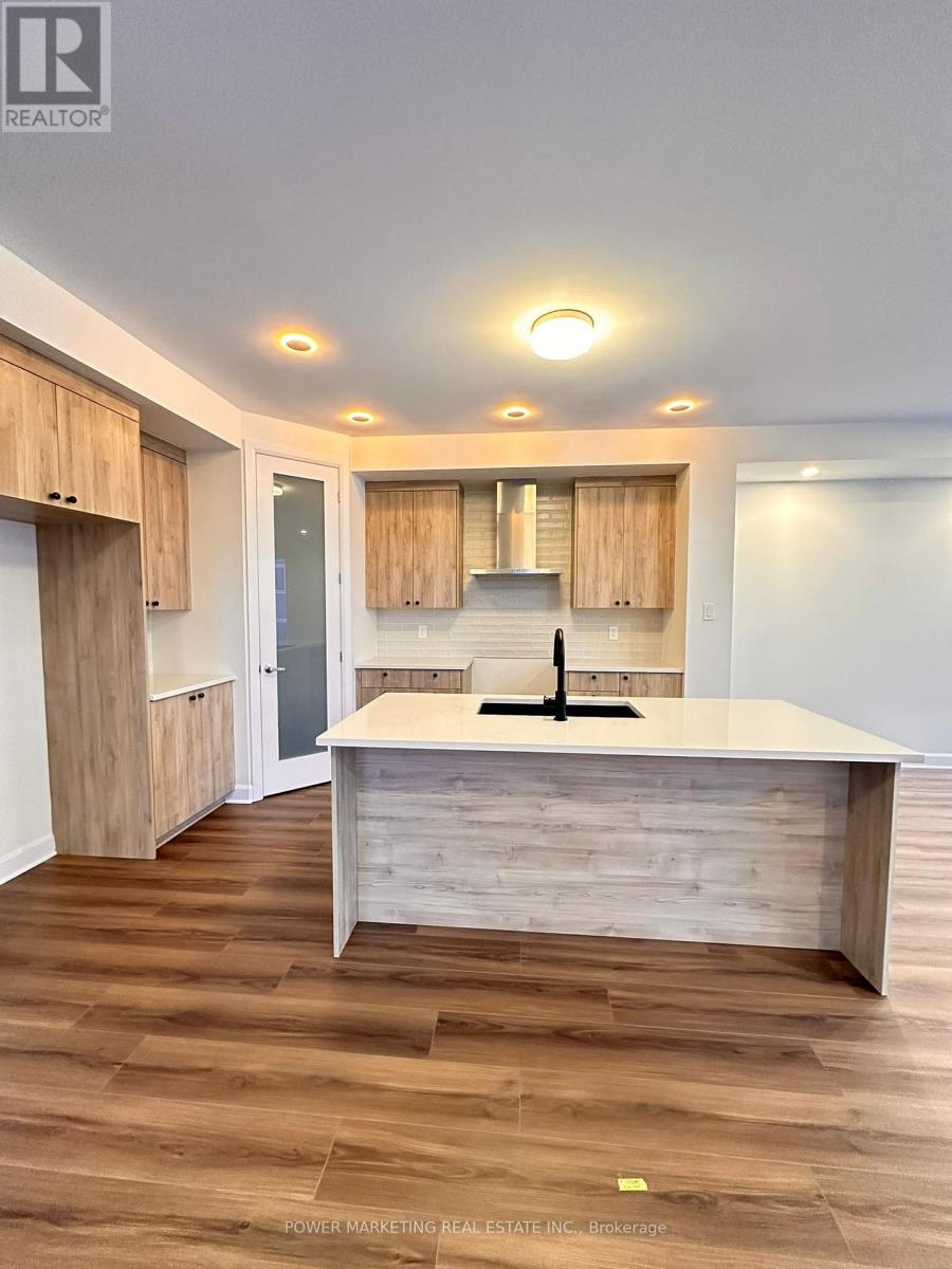 1028 Ventus Way, Ottawa, ON - Indoor Photo Showing Kitchen