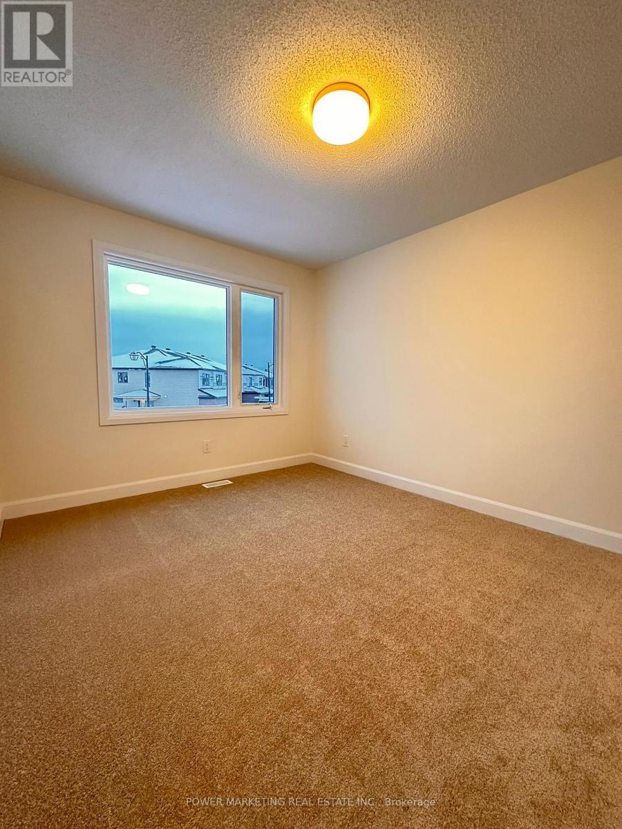 1028 Ventus Way, Ottawa, ON - Indoor Photo Showing Other Room