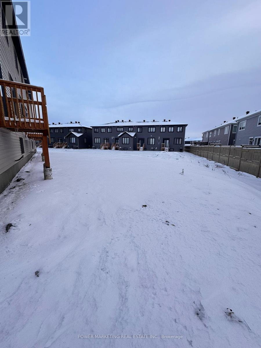 1028 Ventus Way, Ottawa, ON - Outdoor