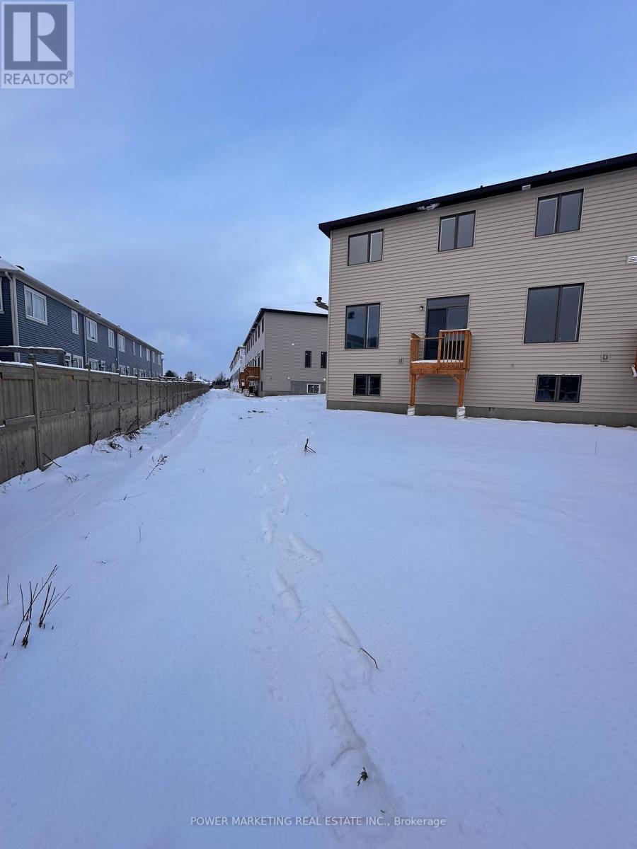 1028 Ventus Way, Ottawa, ON - Outdoor With Exterior