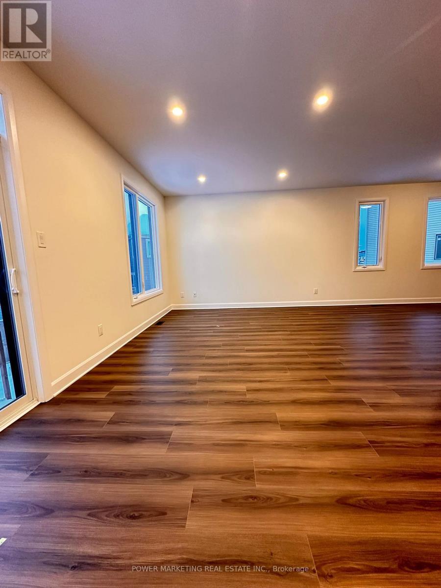 1028 Ventus Way, Ottawa, ON - Indoor Photo Showing Other Room