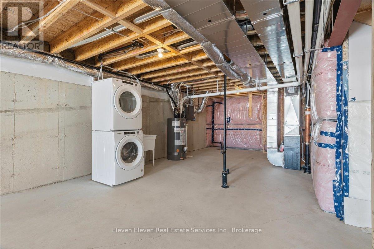 146 Tempera Street, Stratford, ON - Indoor Photo Showing Laundry Room