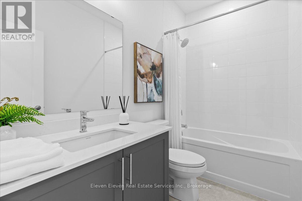 146 Tempera Street, Stratford, ON - Indoor Photo Showing Bathroom