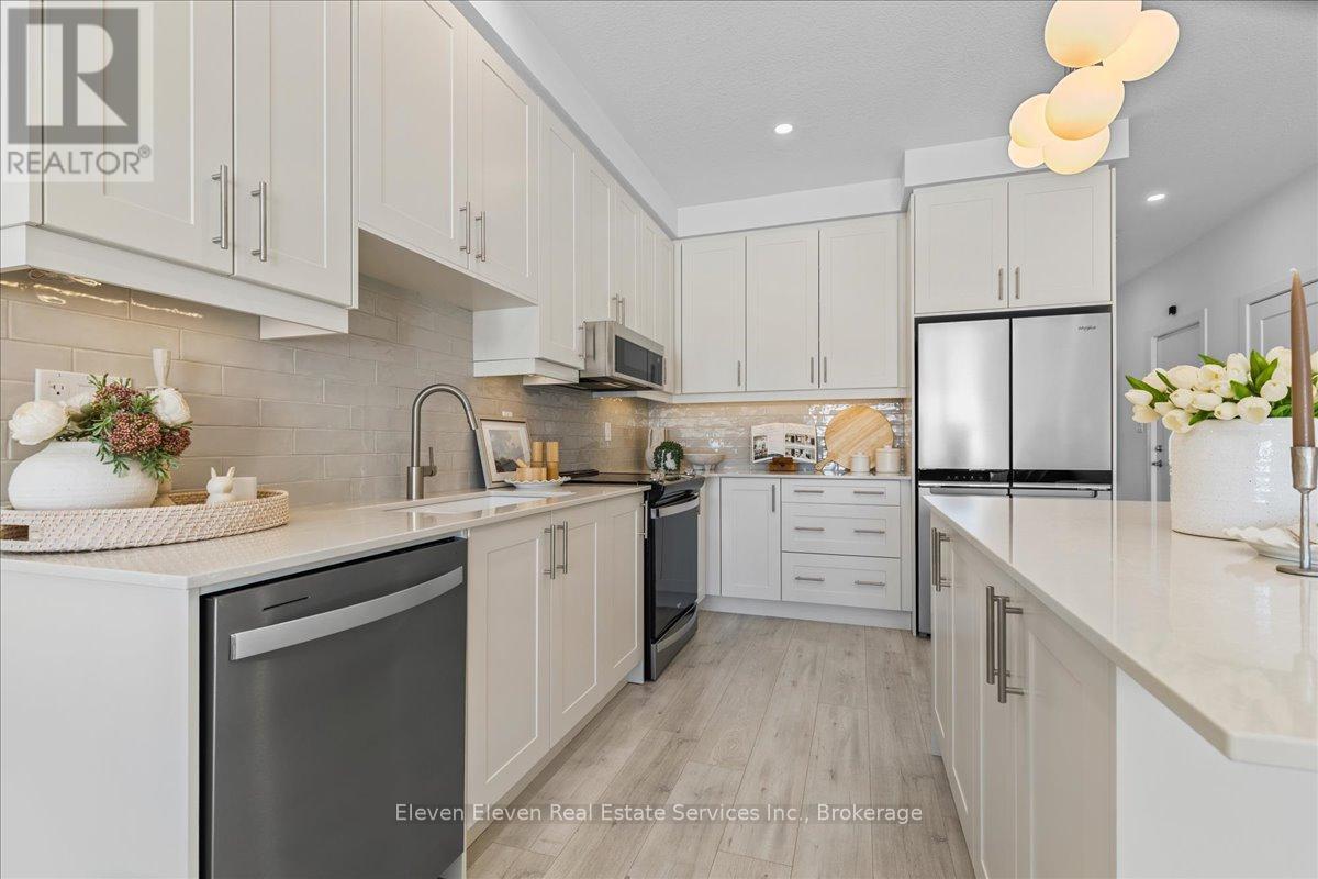 146 Tempera Street, Stratford, ON - Indoor Photo Showing Kitchen With Stainless Steel Kitchen With Upgraded Kitchen