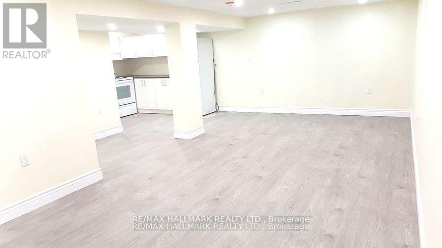 Lower - 9884 Bayview Avenue, Richmond Hill, ON - Indoor