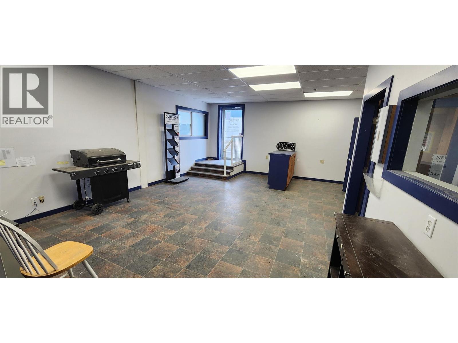 310 Co-Op Avenue, Oliver, BC