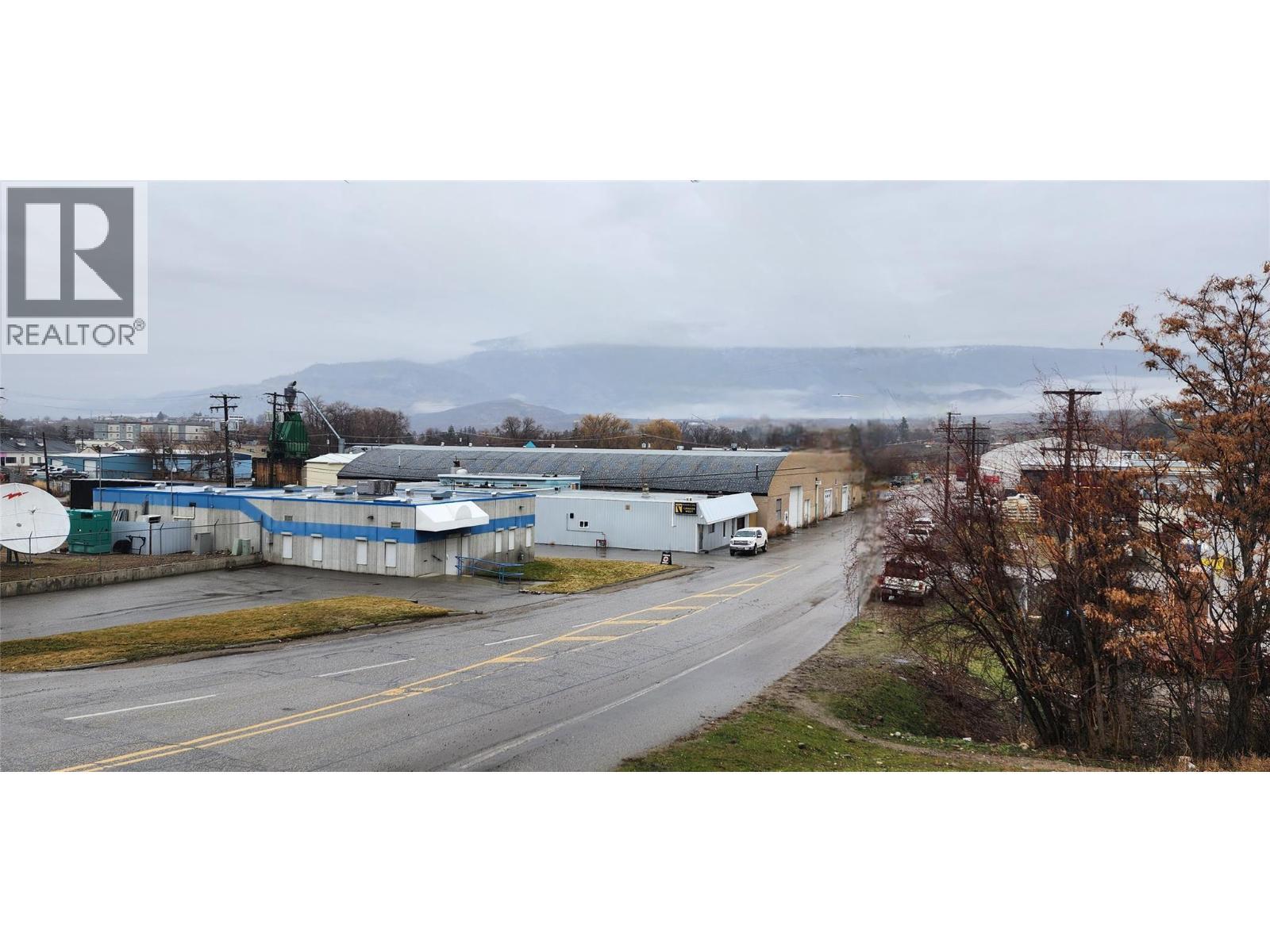 310 Co-Op Avenue, Oliver, BC