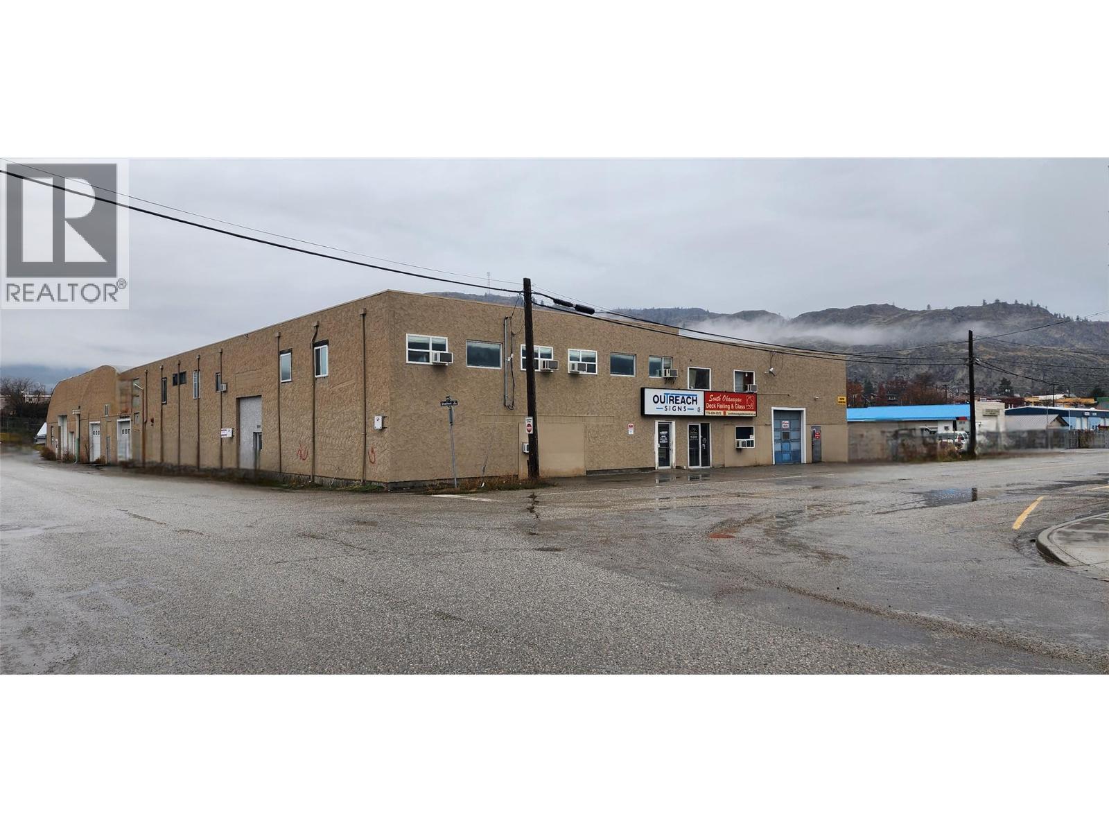 310 Co-Op Avenue, Oliver, BC