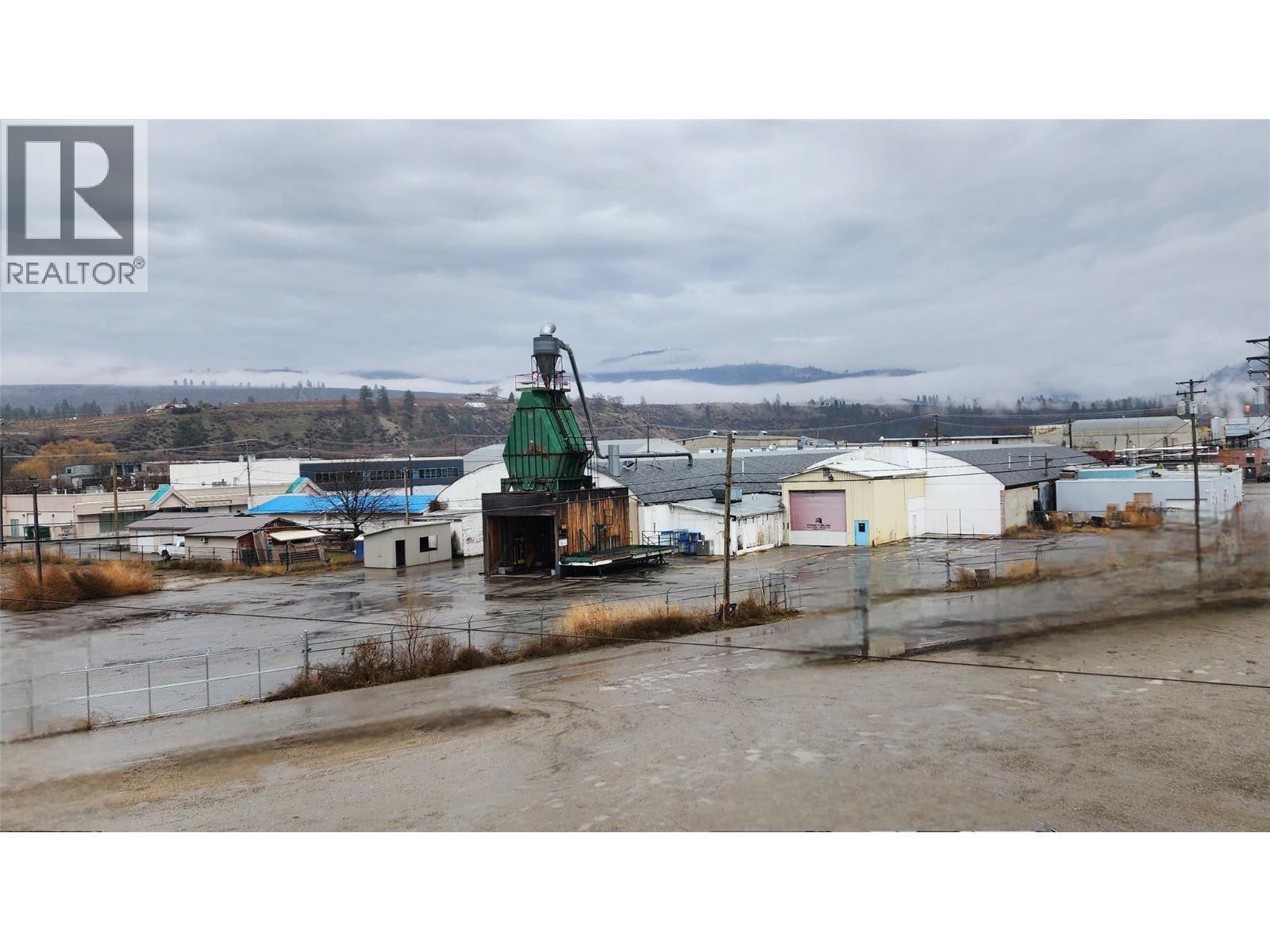 310 Co-Op Avenue, Oliver, BC