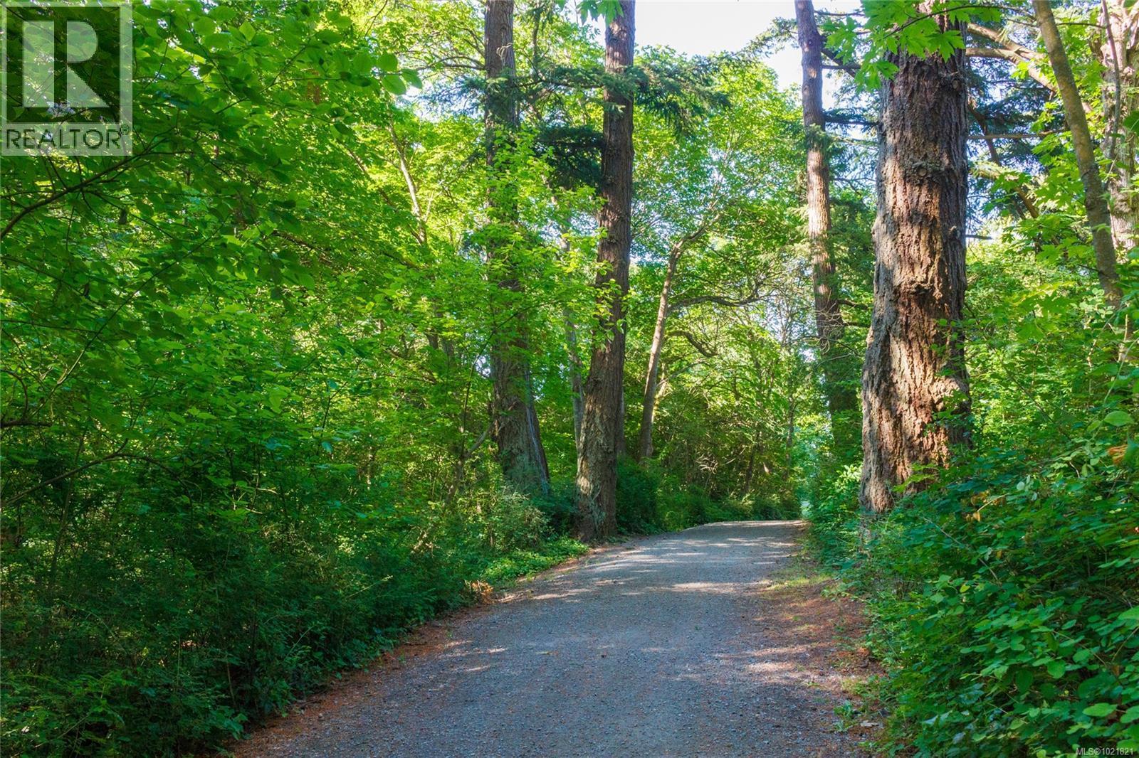 404 125 Aldersmith Pl, View Royal, BC - Outdoor