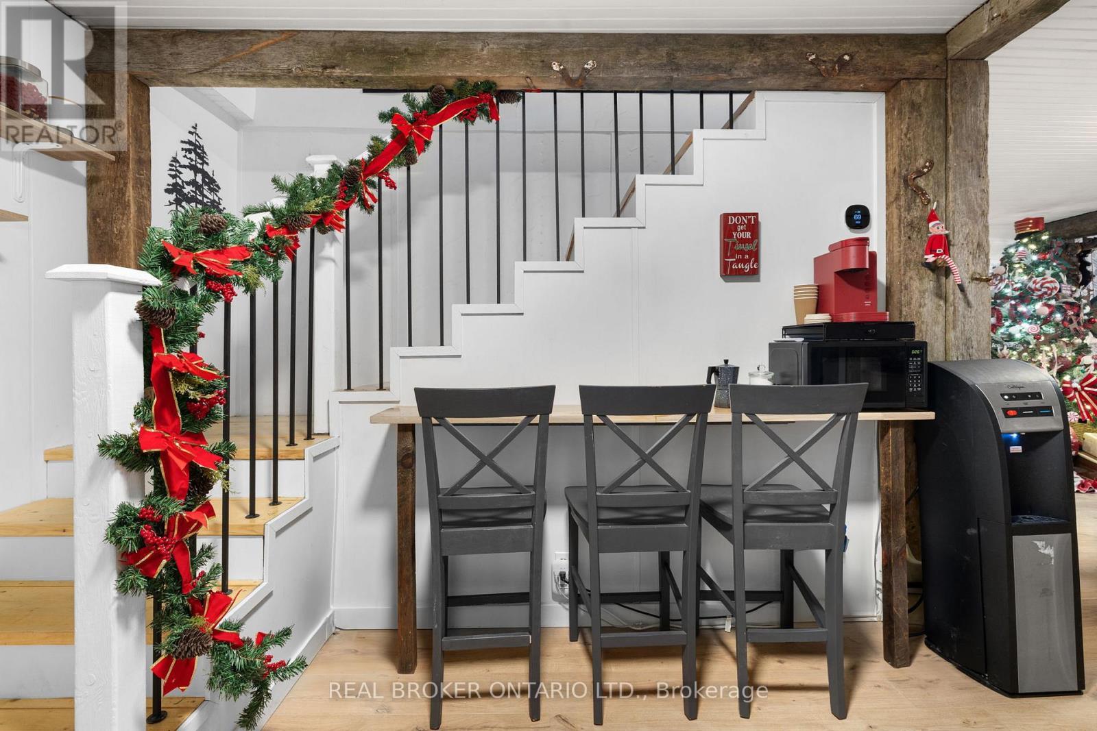 66 Bridge Street, Addington Highlands, ON - Indoor