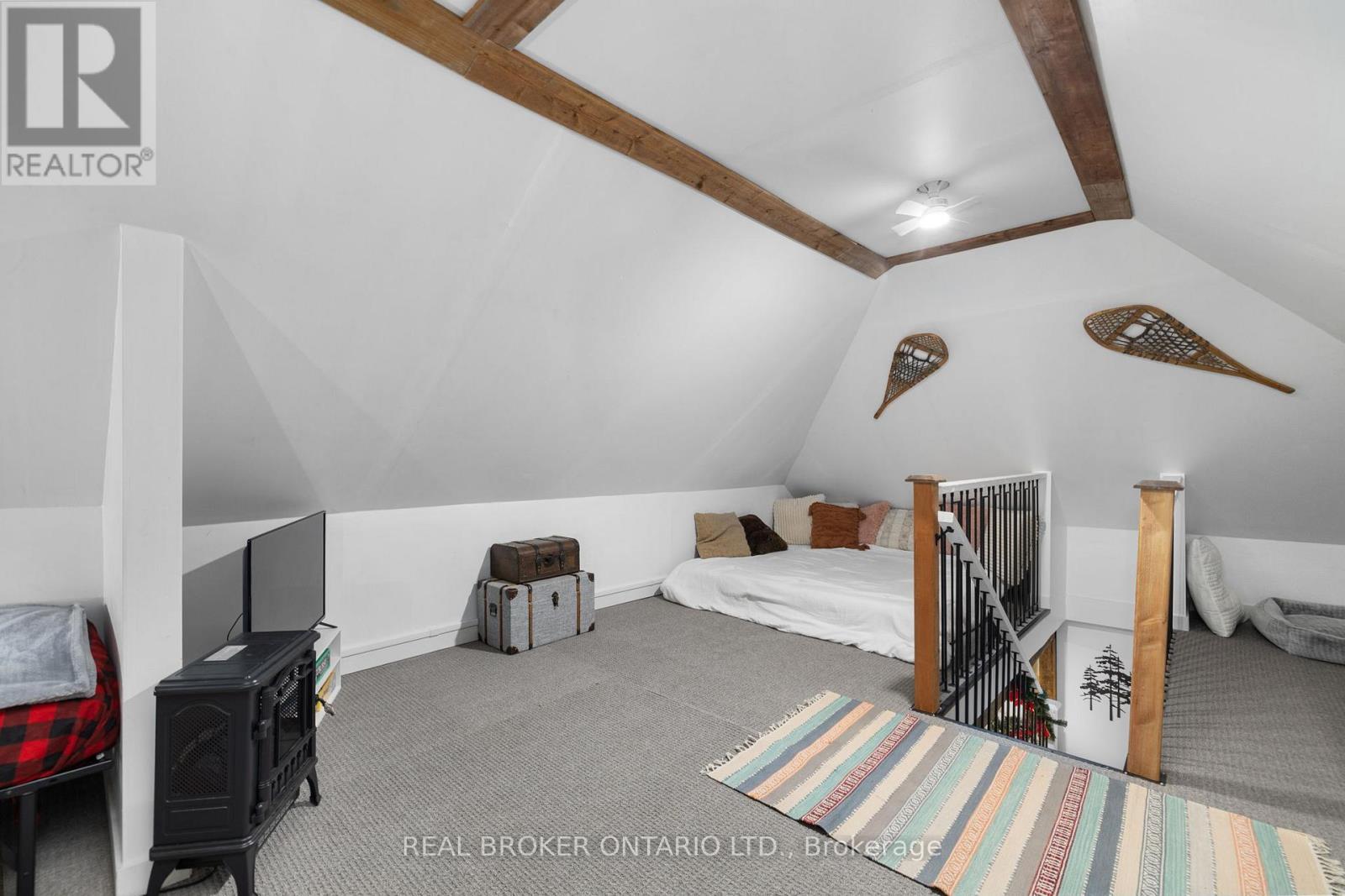 66 Bridge Street, Addington Highlands, ON - Indoor Photo Showing Other Room