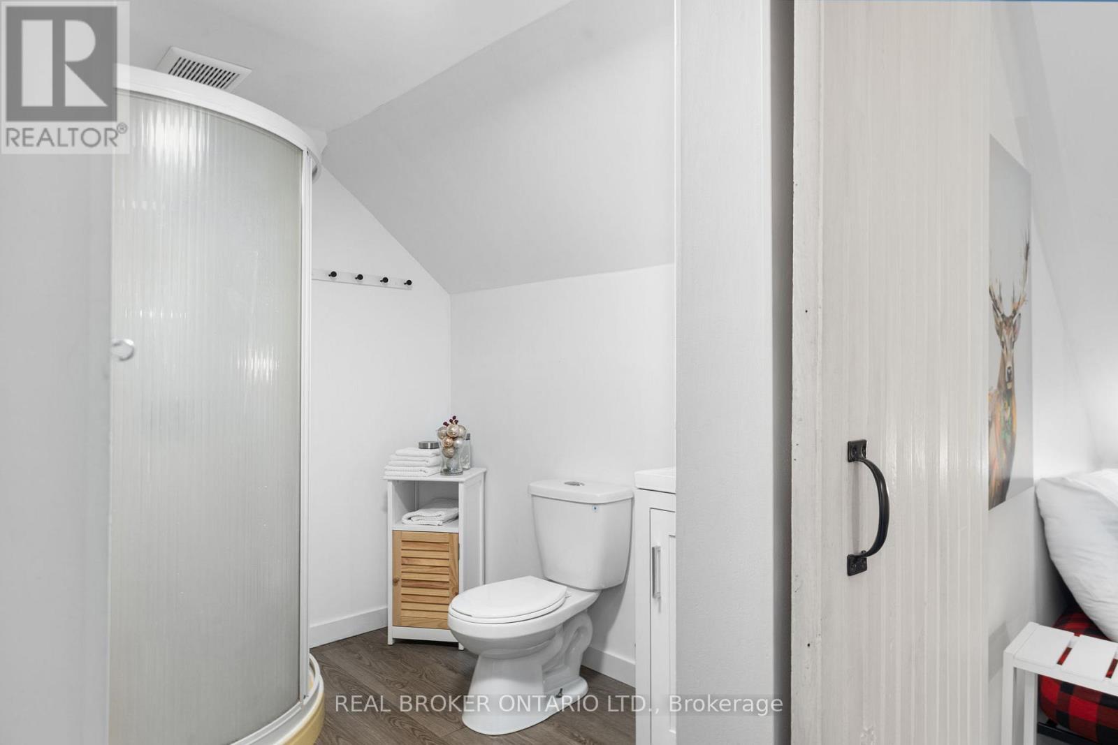 66 Bridge Street, Addington Highlands, ON - Indoor Photo Showing Bathroom