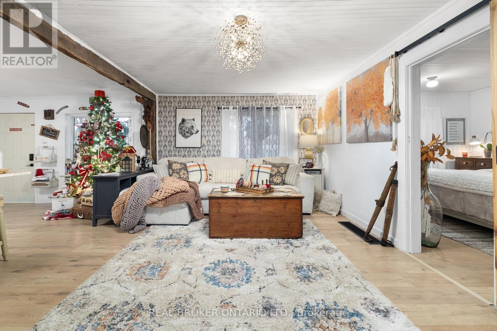 66 Bridge Street, Addington Highlands, ON - Indoor Photo Showing Bedroom