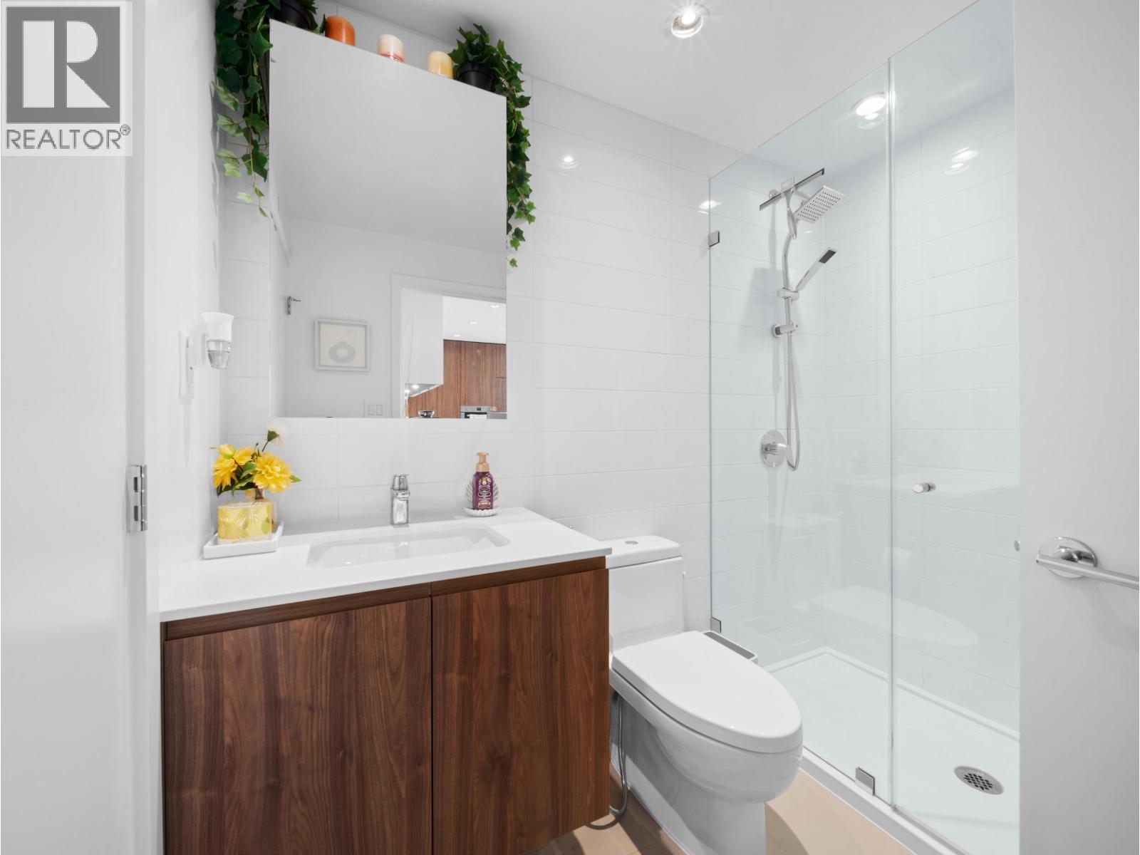 4507 4650 Brentwood Boulevard, Burnaby, BC - Indoor Photo Showing Bathroom