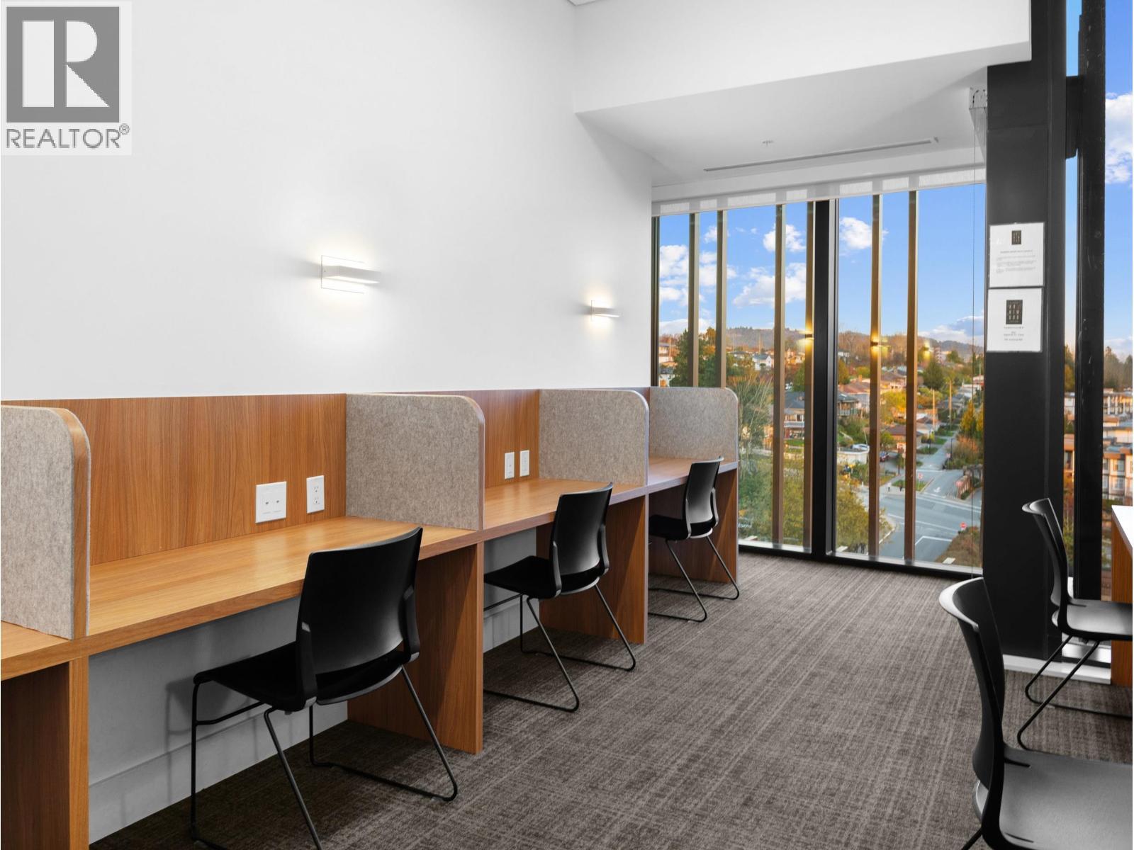 4507 4650 Brentwood Boulevard, Burnaby, BC - Indoor