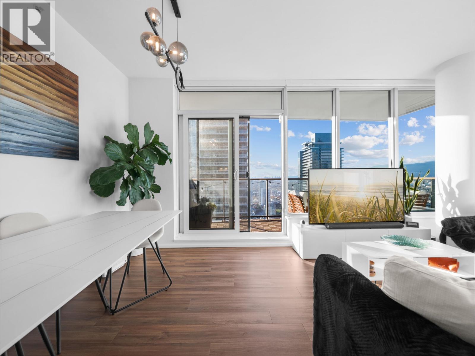 4507 4650 Brentwood Boulevard, Burnaby, BC - Indoor