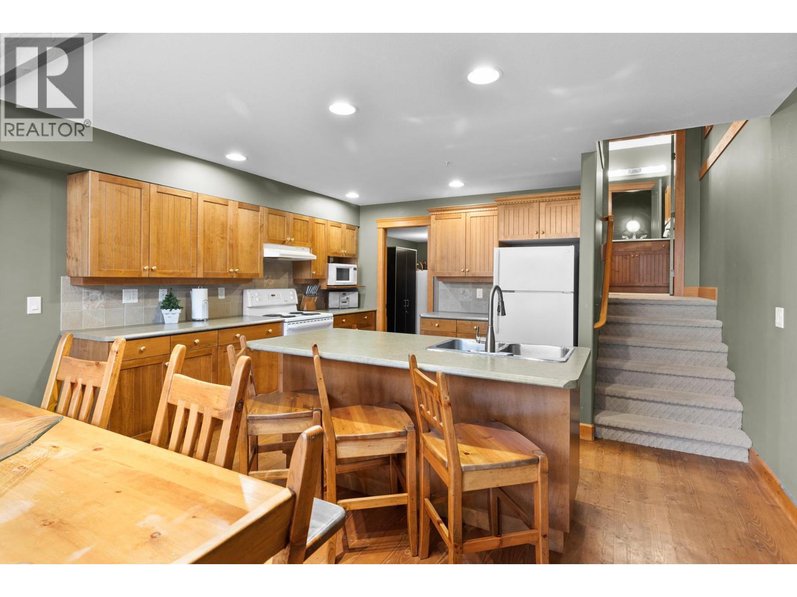 7640 Porcupine Road Unit# 33, Big White, BC - Indoor