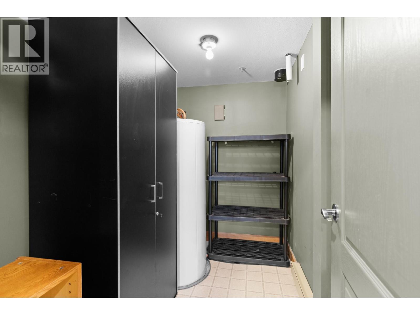 7640 Porcupine Road Unit# 33, Big White, BC - Indoor Photo Showing Other Room