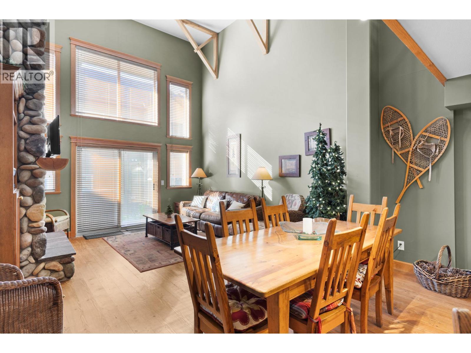 7640 Porcupine Road Unit# 33, Big White, BC - Indoor Photo Showing Dining Room
