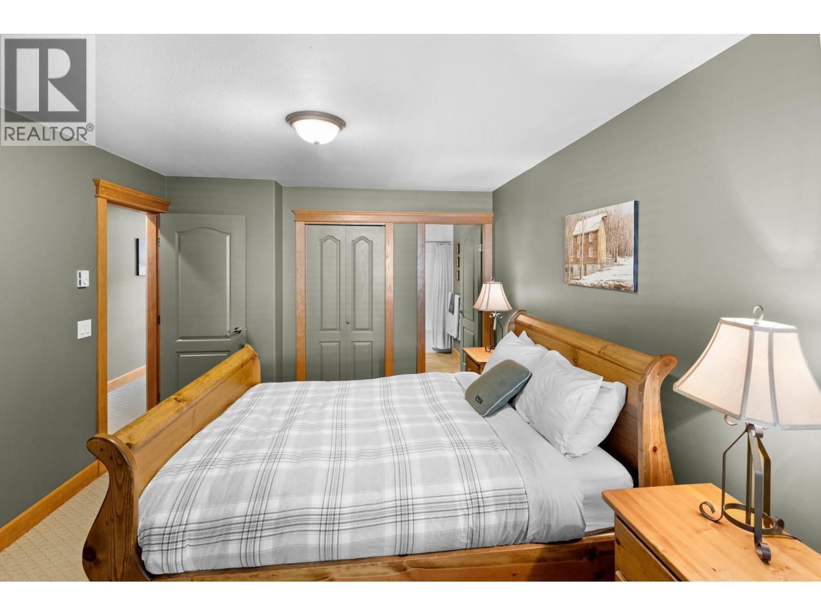 7640 Porcupine Road Unit# 33, Big White, BC - Indoor Photo Showing Bedroom