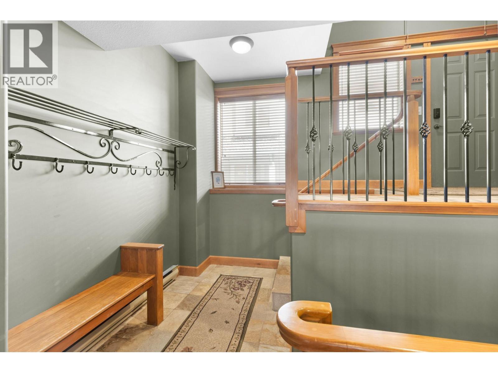 7640 Porcupine Road Unit# 33, Big White, BC - Indoor Photo Showing Other Room