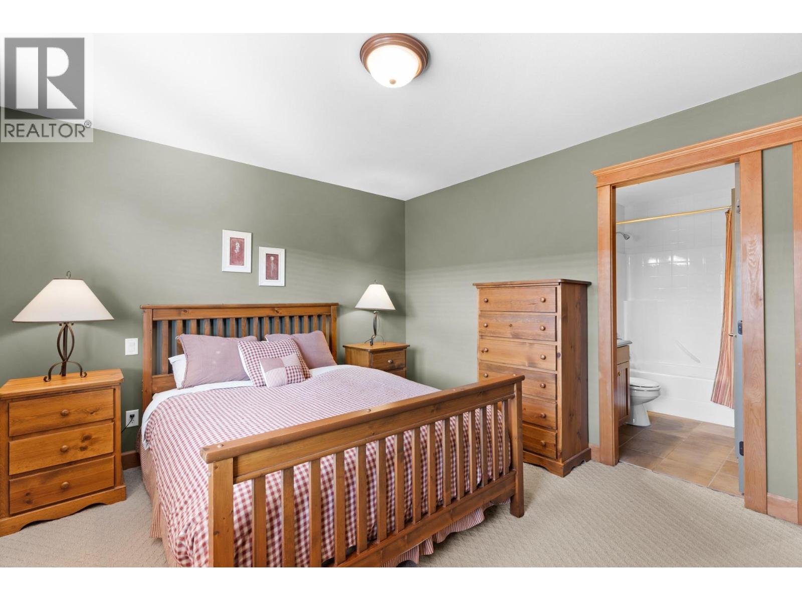 7640 Porcupine Road Unit# 33, Big White, BC - Indoor Photo Showing Bedroom