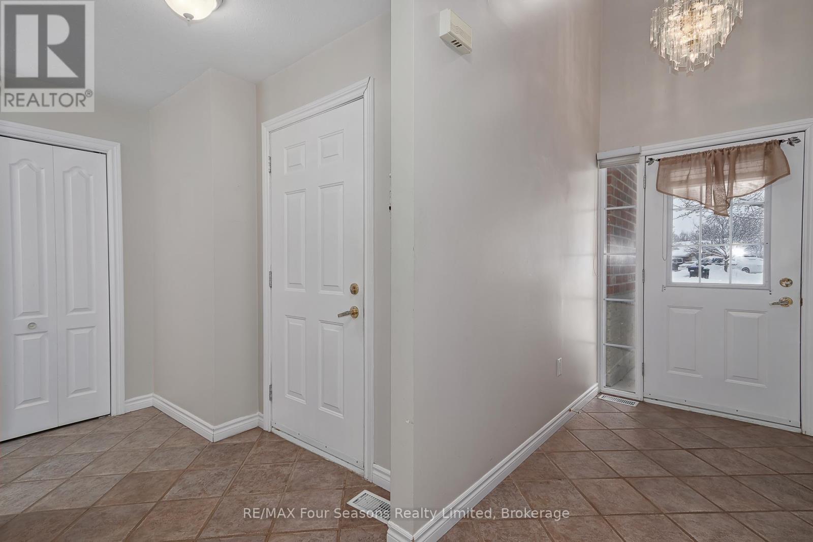 58 - 275 Huron Street, Clearview (Stayner), ON - Indoor Photo Showing Other Room