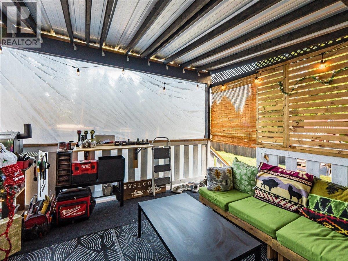 1359 Grosvenor Place, Castlegar, BC - Photo Showing Other Room