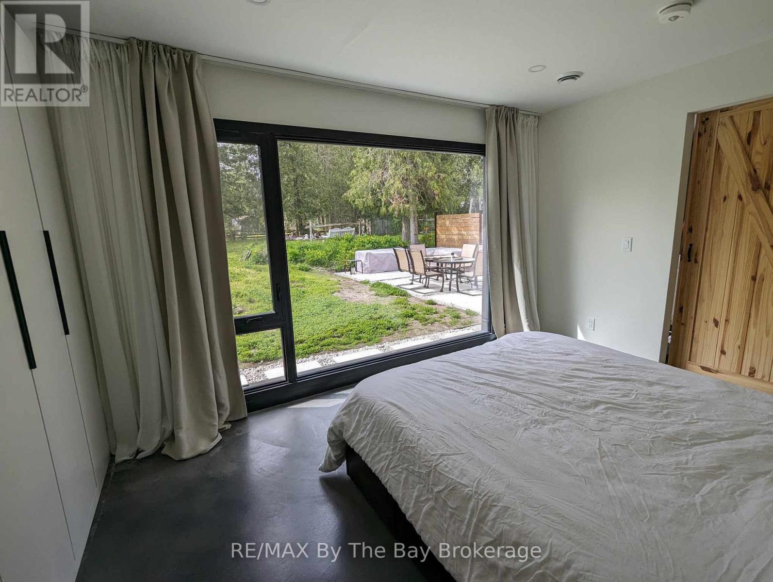 117 Glenlake Boulevard, Collingwood, ON - Indoor Photo Showing Bedroom