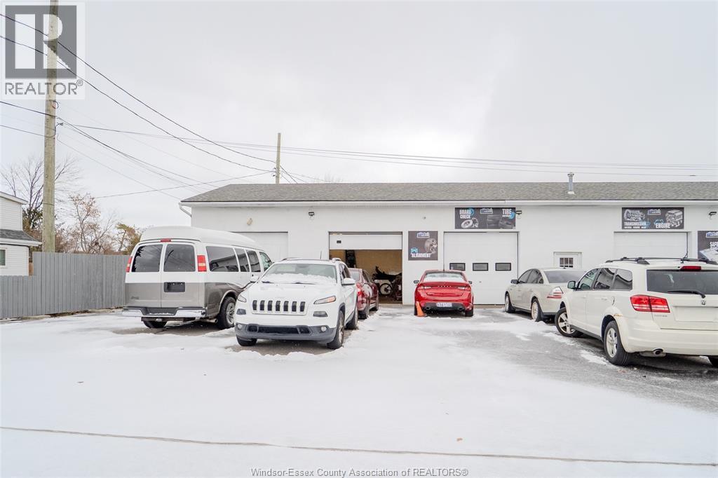 5906 Tecumseh East, Windsor, ON