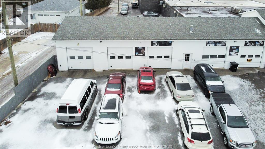 5906 Tecumseh East, Windsor, ON