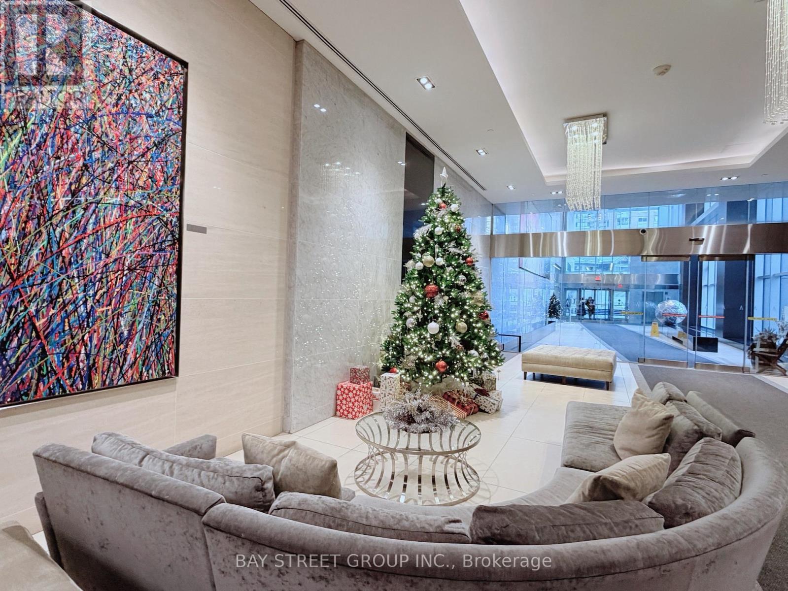 2310 - 386 Yonge Street, Toronto, ON - Indoor Photo Showing Other Room